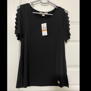 2/45$Michael kors shirt really cute new tag